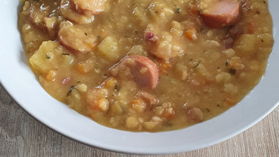 Berliner Erbsensuppe mit Speck von miguan