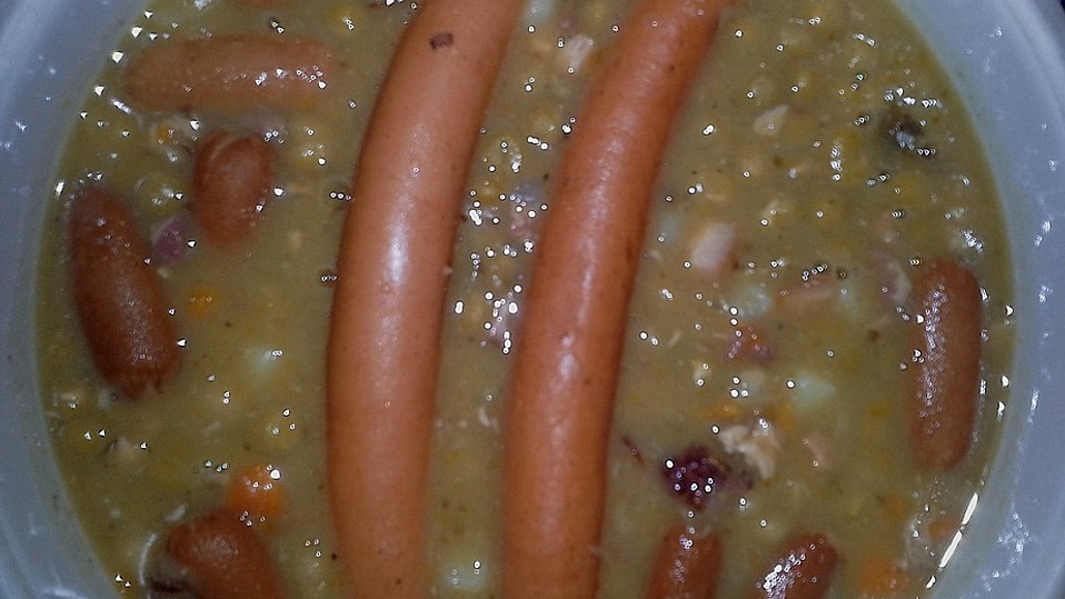 Berliner Erbsensuppe mit Speck von miguan