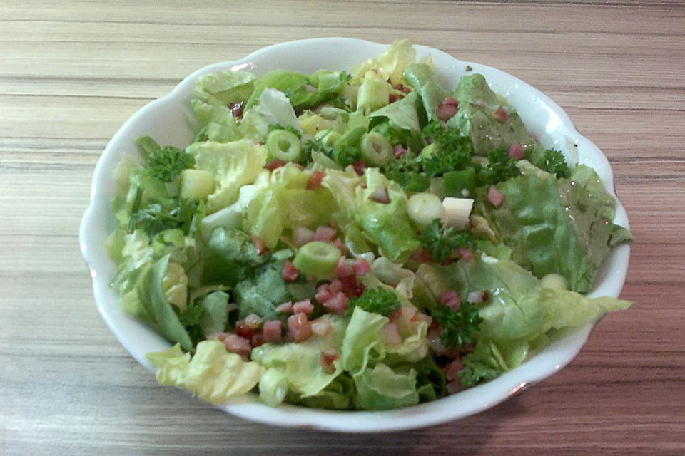 Süßer Kopfsalat mit Speck