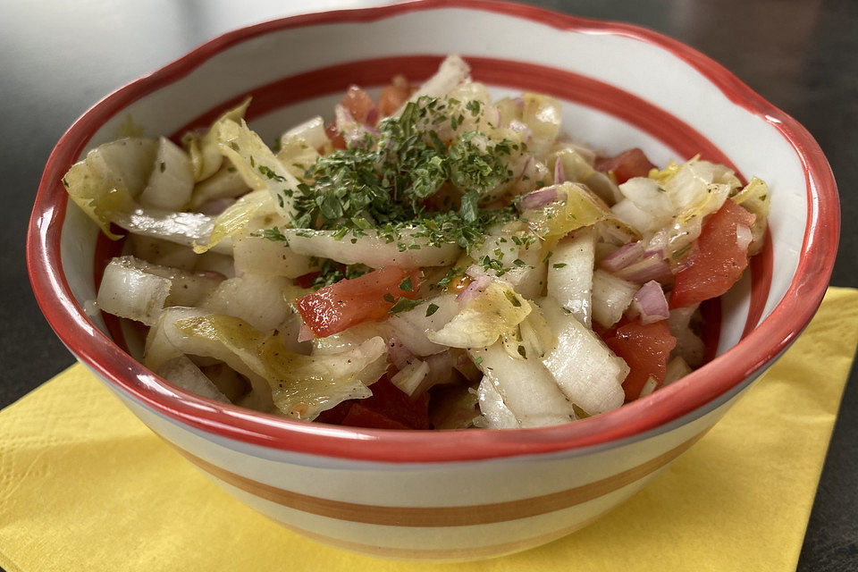 Chicoree - Tomaten - Salat