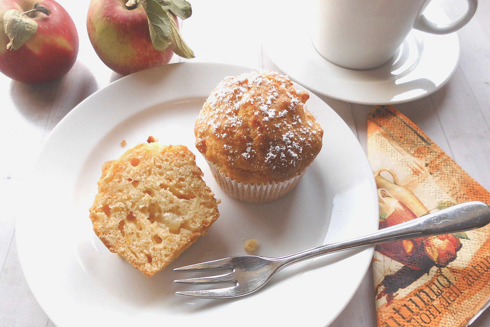 Lockere Apfel - Möhren - Muffins