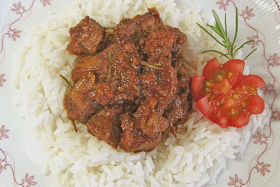 Schweinegulasch mit Rosmarin