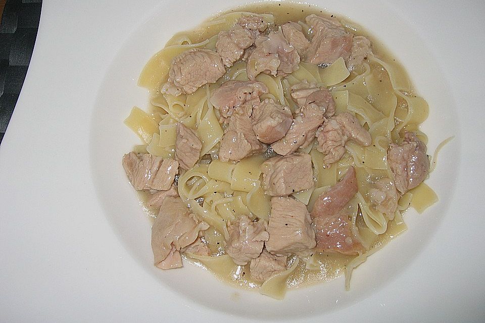 Eingemachtes Kalbfleisch