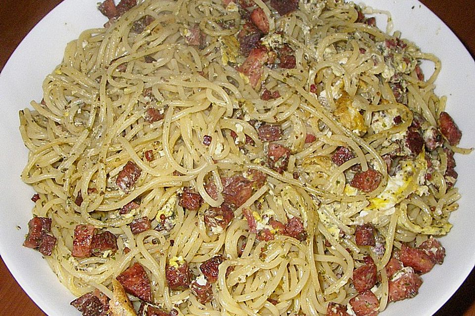 Spaghetti mit Majoran gebraten