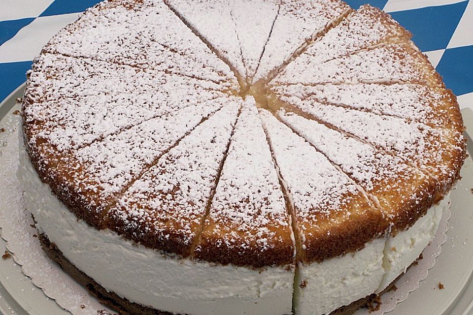 Ulis weltbeste cremigste Käsesahne - Torte