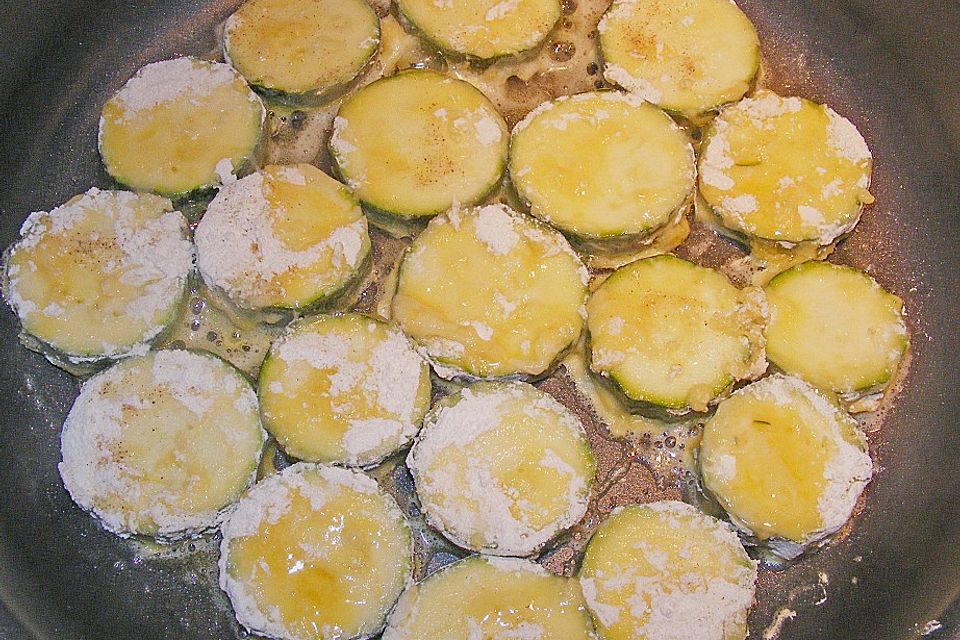 Gebratene Zucchini