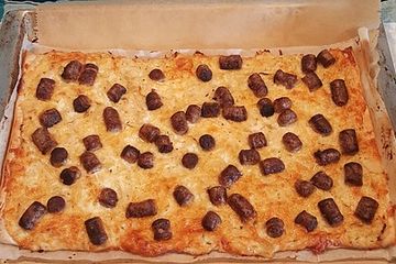 Nurnberger Bratwurst Sauerkraut Pizza Aus Blatterteig Von Hexxana Chefkoch 