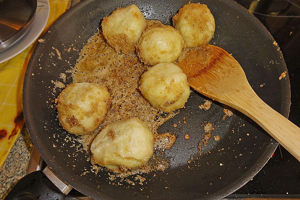 Zwetschgenknödel