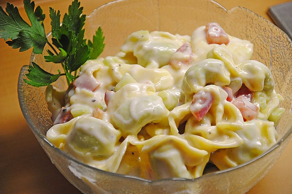 Tortellinisalat a la Alex