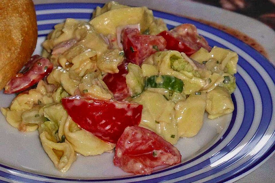 Tortellinisalat a la Alex