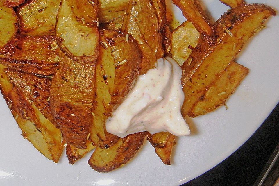 Potatoe Wedges mit Paprika-Frischkäse-Dip