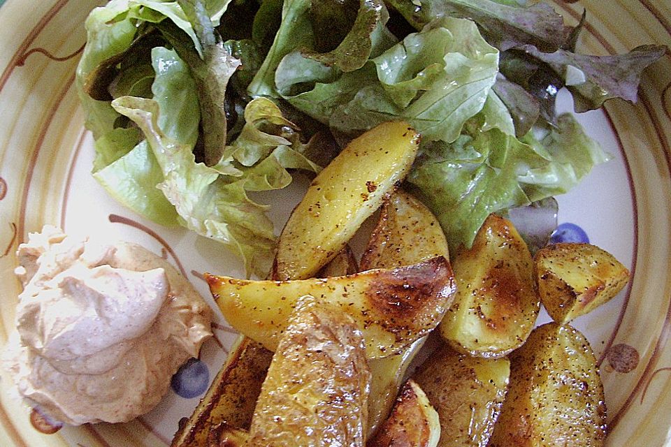 Potatoe Wedges mit Paprika-Frischkäse-Dip