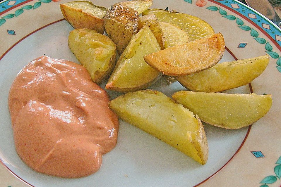 Potatoe Wedges mit Paprika-Frischkäse-Dip