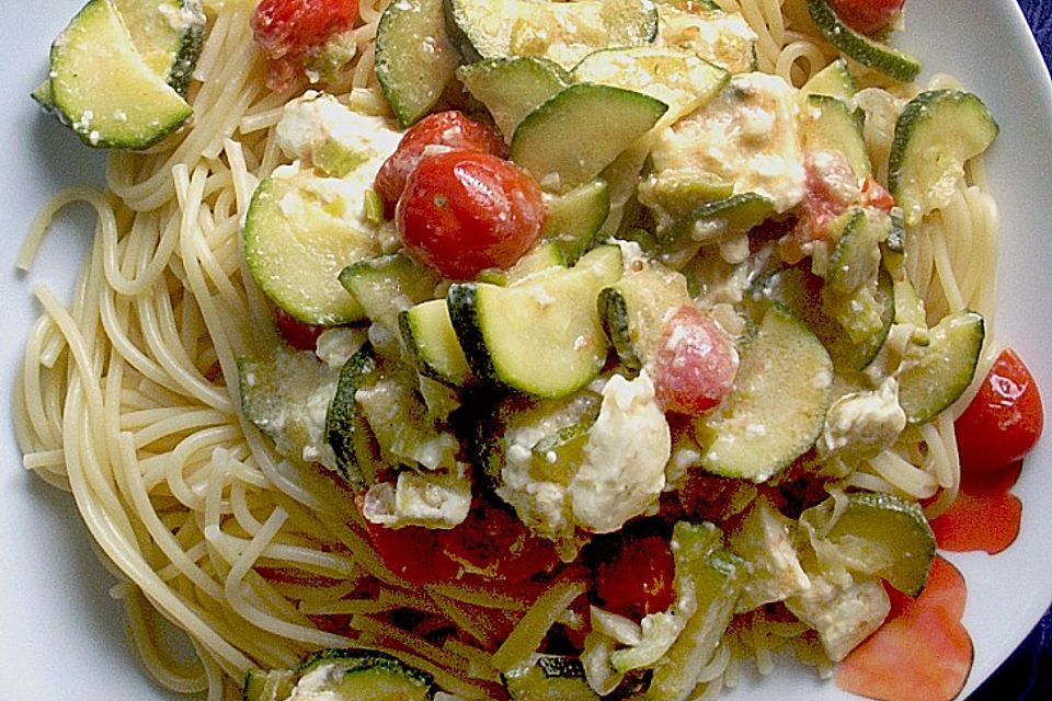 Zucchini - Schafskäse - Spaghetti