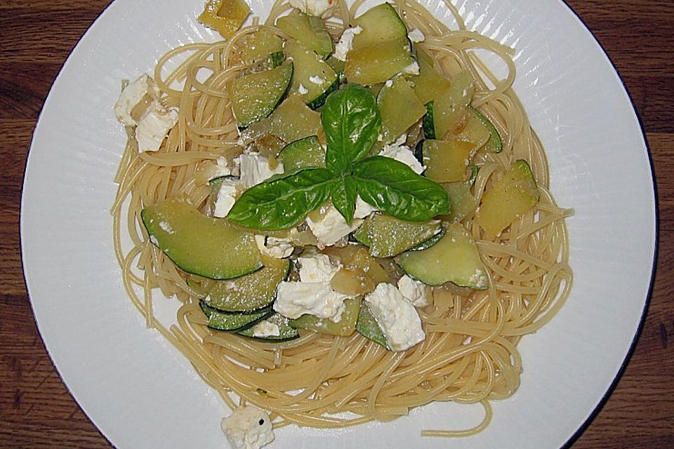 Zucchini - Schafskäse - Spaghetti