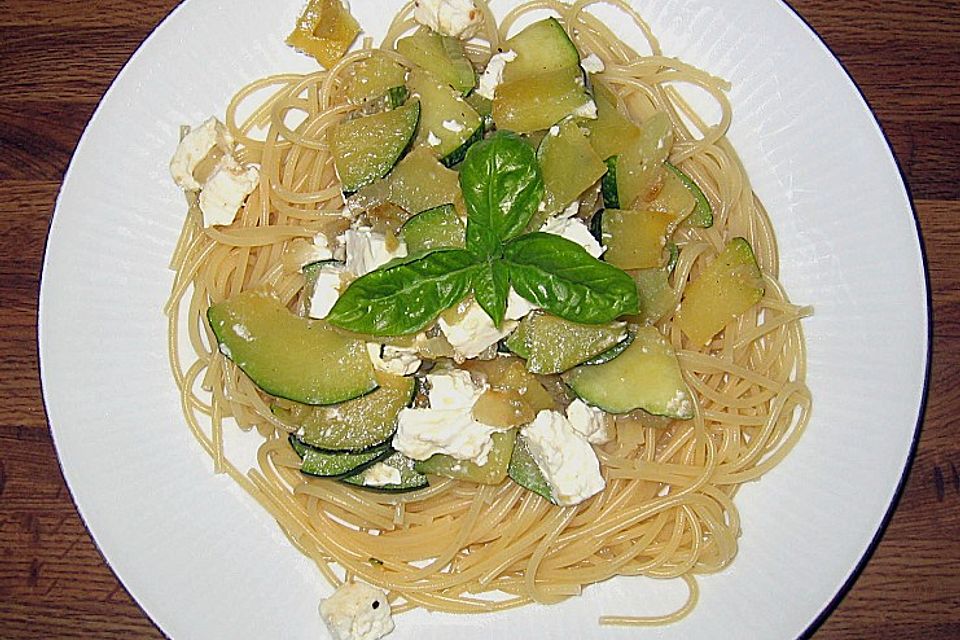 Zucchini - Schafskäse - Spaghetti