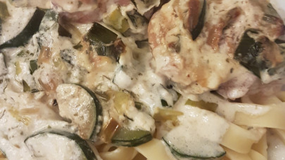 Schweinefilet in Käsesauce von Cyberlady