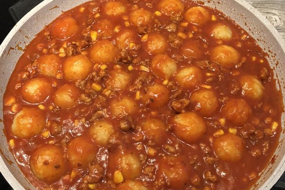 Hackpfanne mit Mini - Knödel