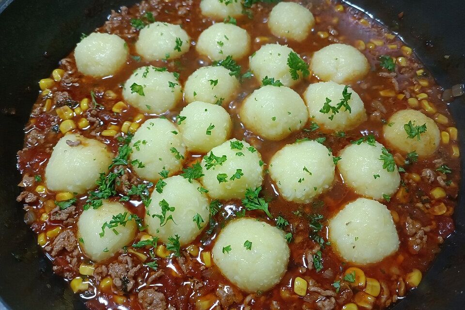 Hackpfanne mit Mini - Knödel