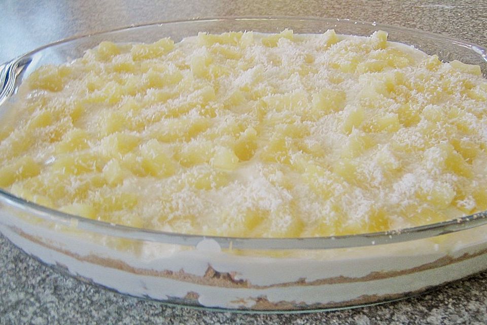 Nachspeise aus Milchmädchen und Zitronen Nachspeise aus Milchmädchen und Zitronen