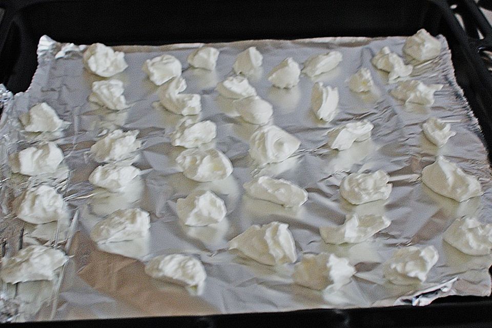 Baiser von drei Eiweiß Baiser von drei Eiweiß