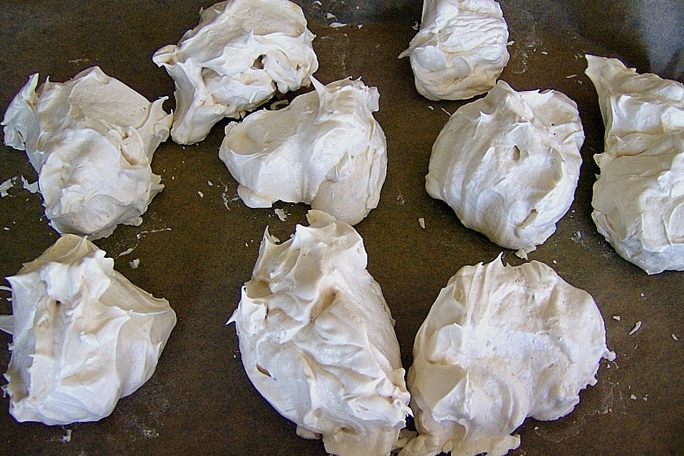 Baiser von drei Eiweiß Baiser von drei Eiweiß