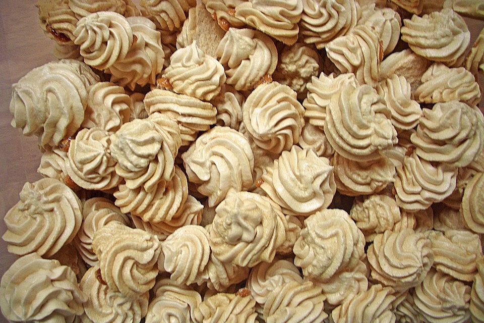 Baiser von drei Eiweiß Baiser von drei Eiweiß