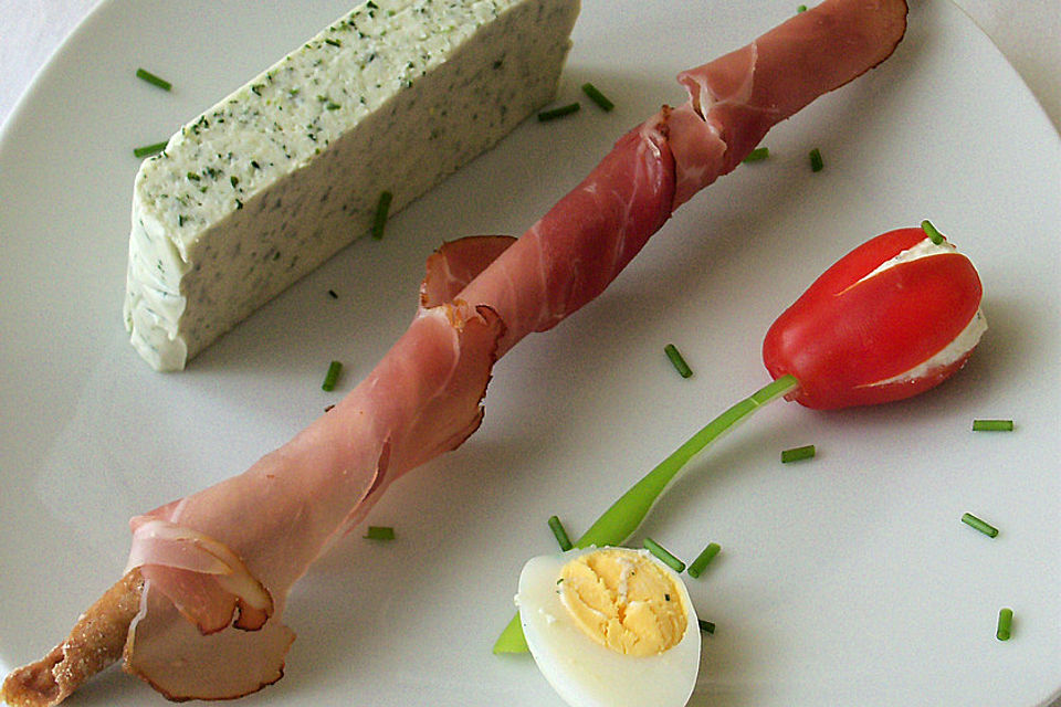 Frühlingsleichte Joghurt - Kräuter -Terrine