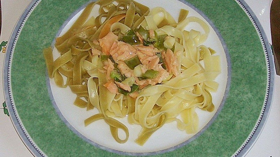 Nudeln mit Räucherlachs von stefanie3