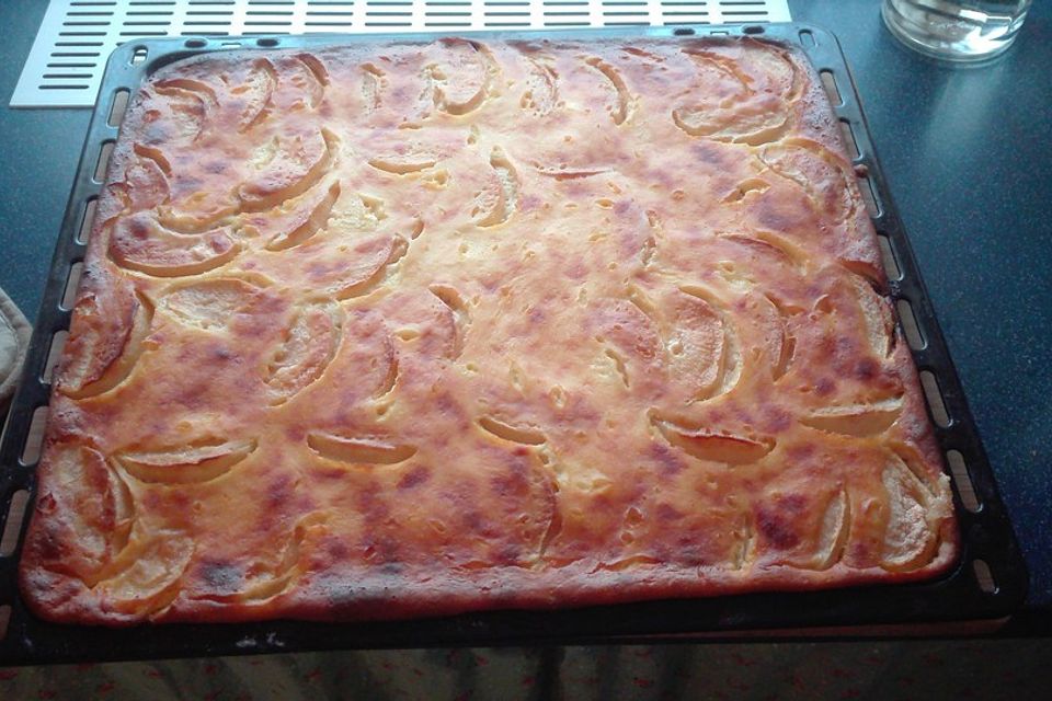 Quarkkuchen vom Blech mit Früchten