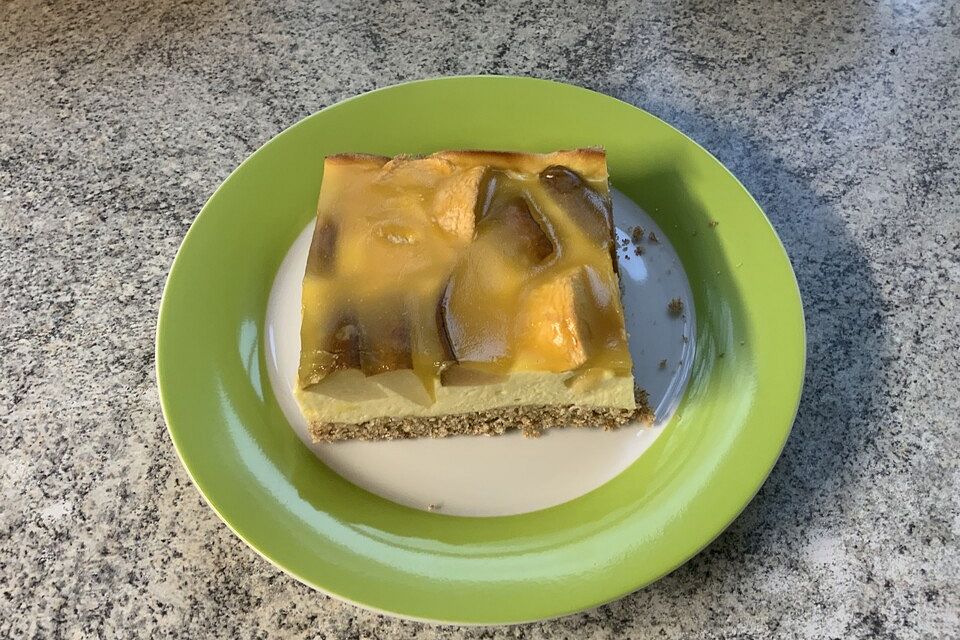 Quarkkuchen vom Blech mit Früchten