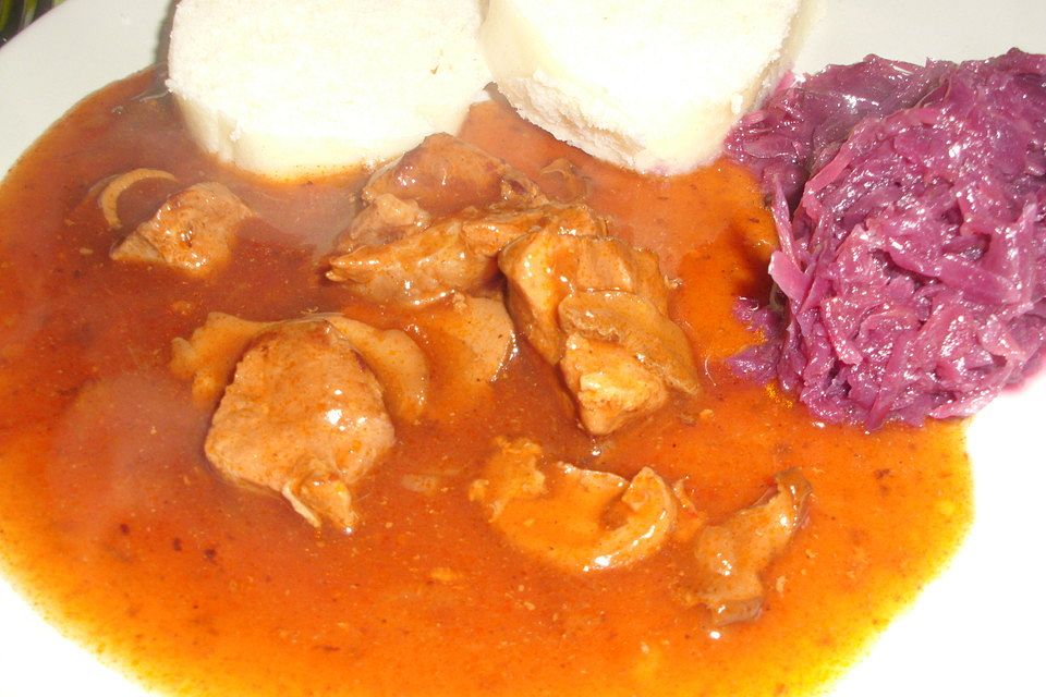 Gulasch mit Waldpilzen