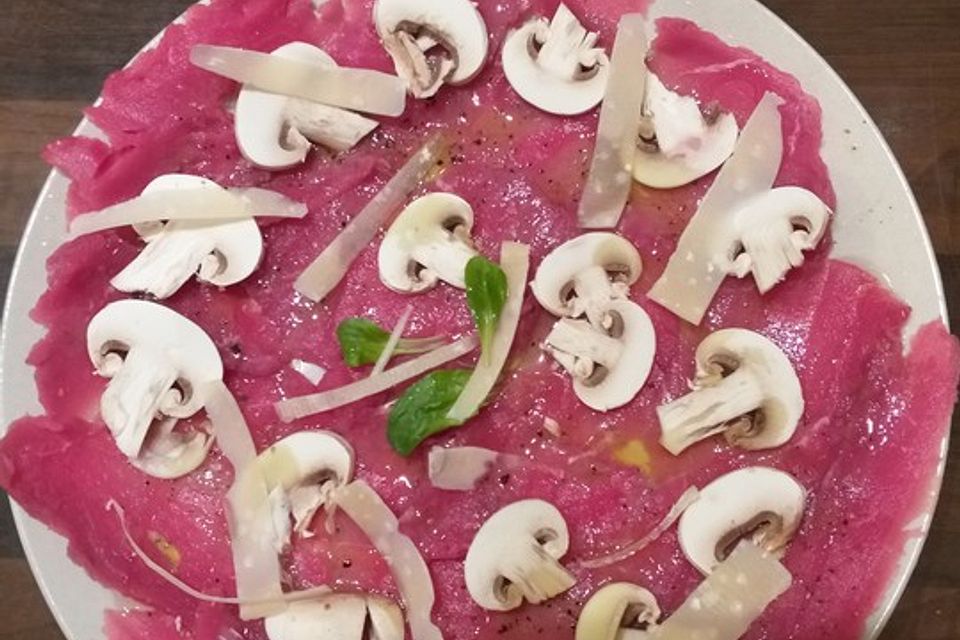 Carpaccio vom Rind mit Aceto Balsamico - Sauce