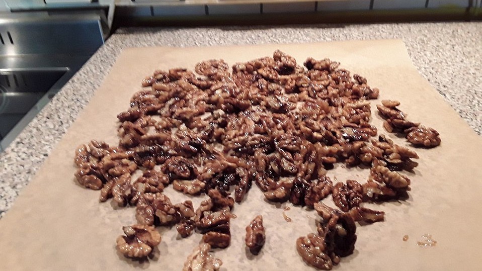 Kandierte Walnüsse von Zuckerfeeline Kandierte Walnüsse von Zuckerfeeline