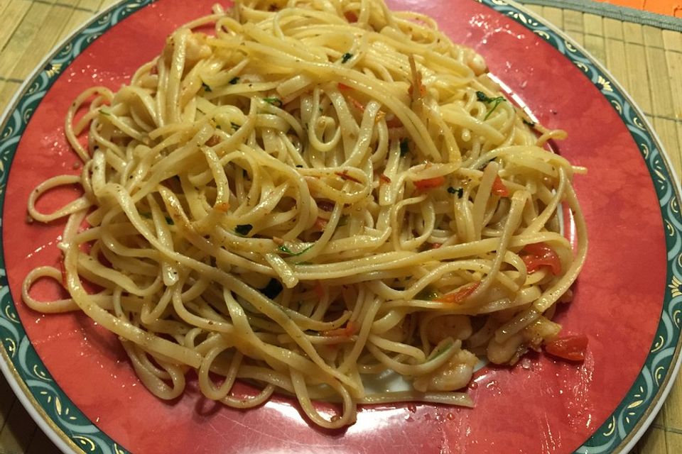 Spaghetti mit Chili, Knoblauch und Garnelen