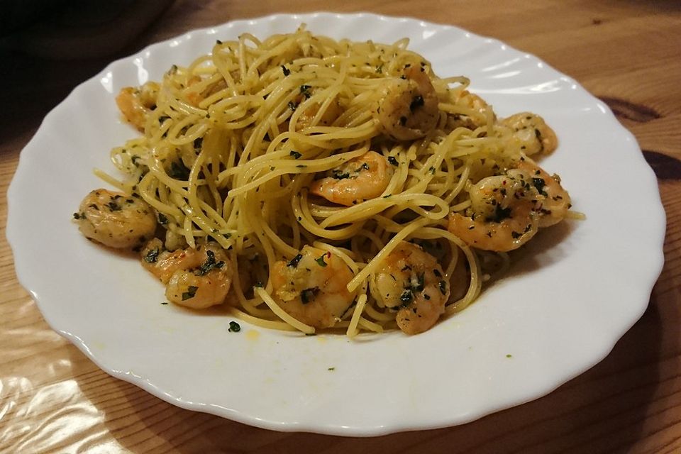 Spaghetti mit Chili, Knoblauch und Garnelen