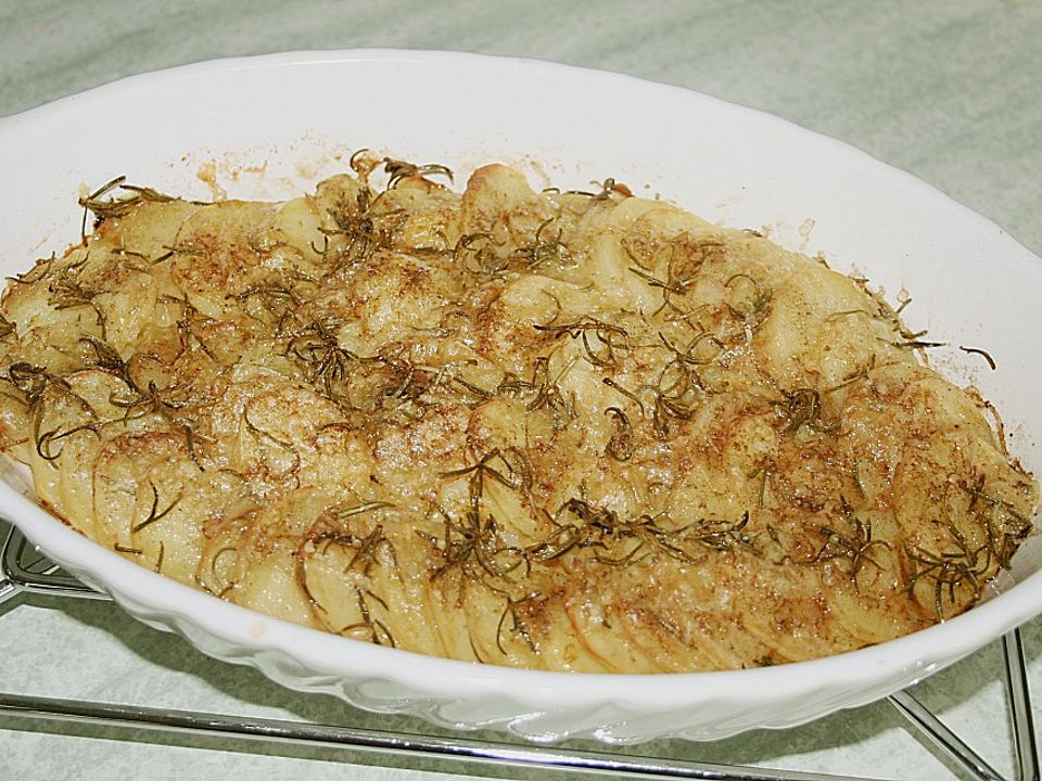 Gebackene Rosmarinkartoffel Mit Paprika Sauerrahm FüLlung - Rezepte Suchen