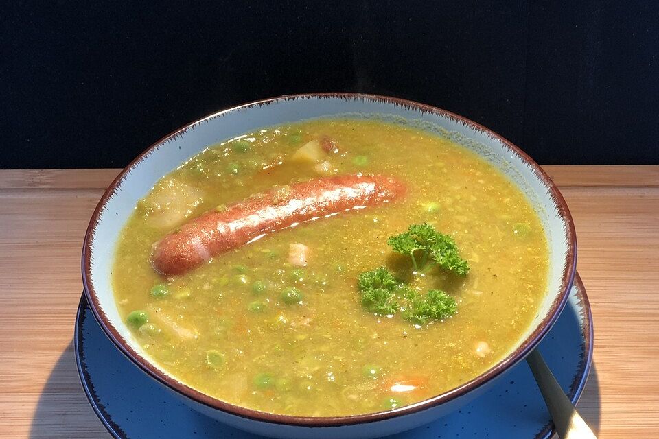 Deftige Erbsensuppe