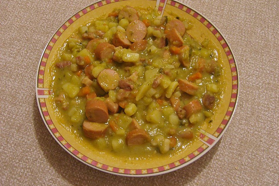 Deftige Erbsensuppe