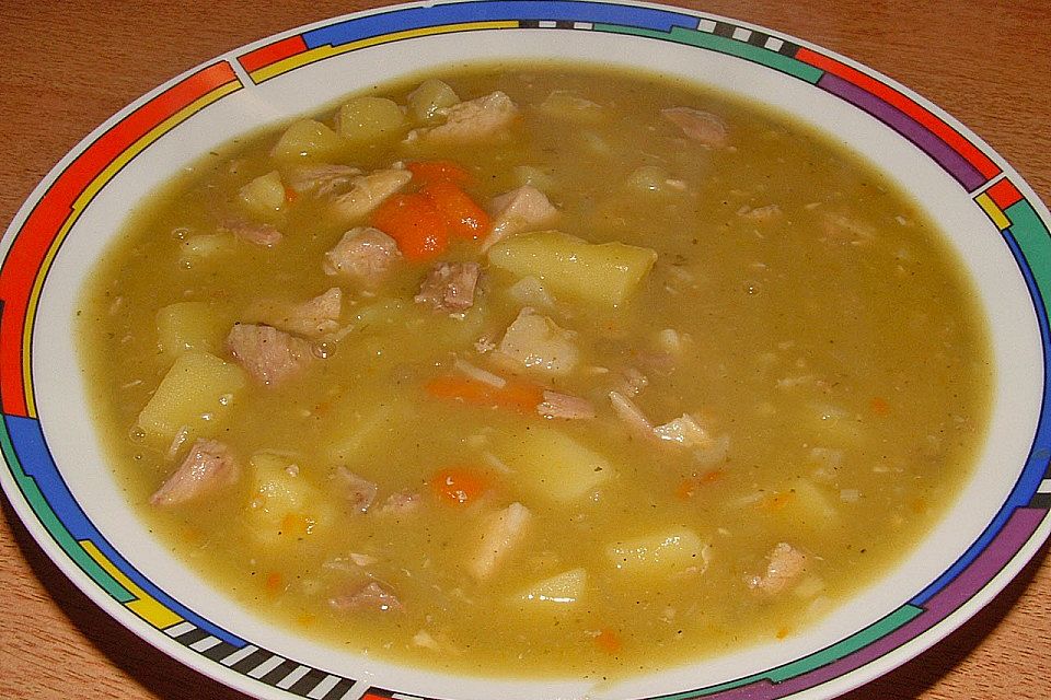 Deftige Erbsensuppe