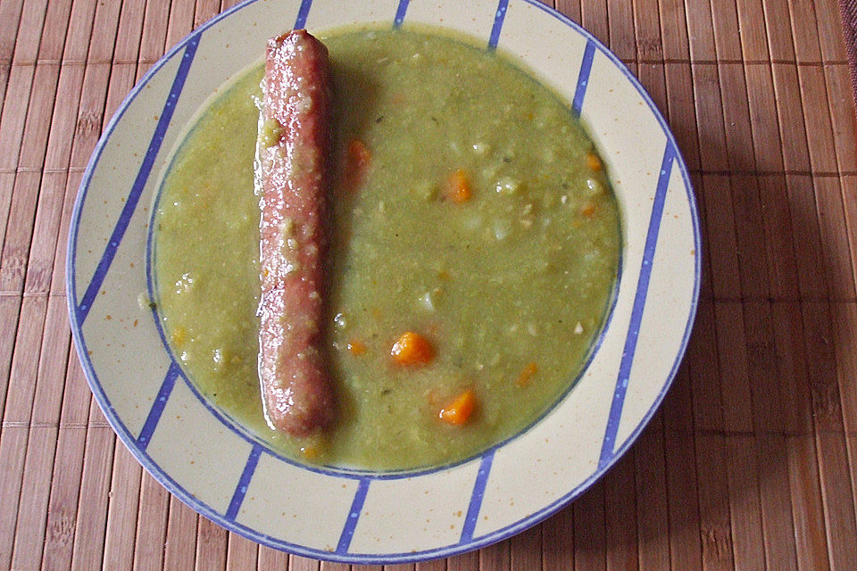 Deftige Erbsensuppe