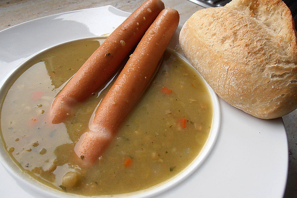 Deftige Erbsensuppe