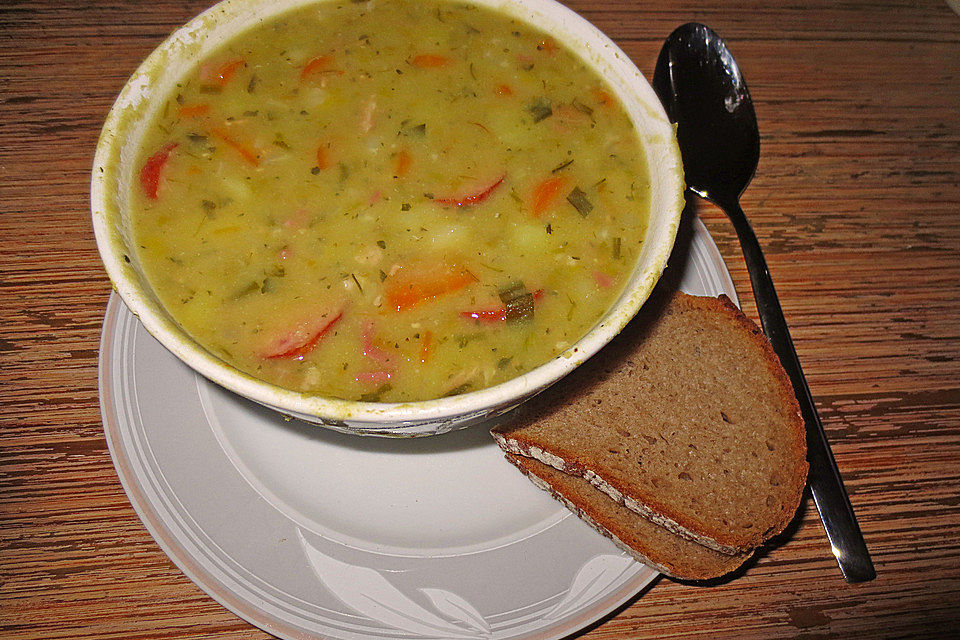 Deftige Erbsensuppe