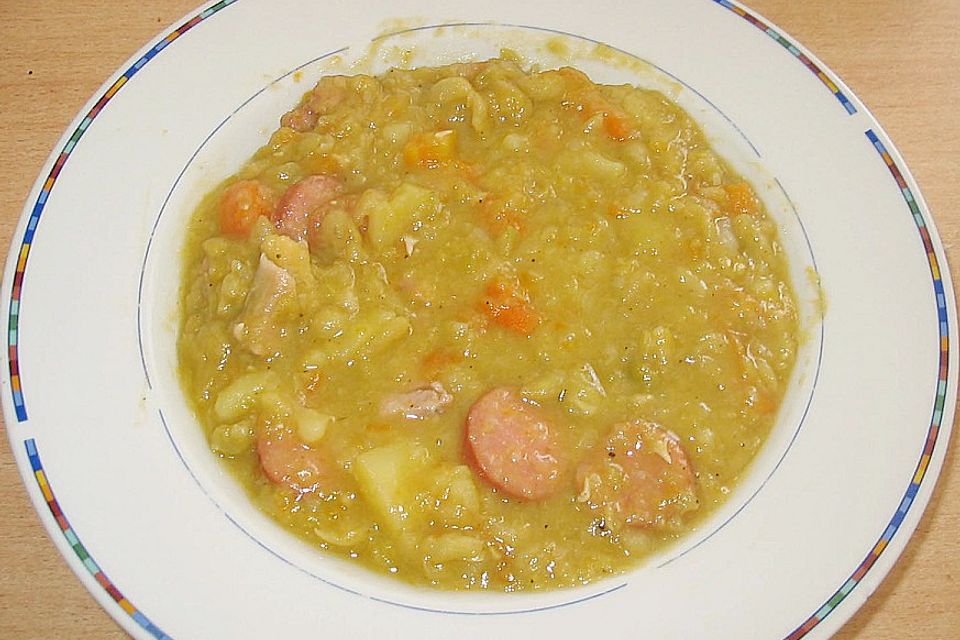 Deftige Erbsensuppe