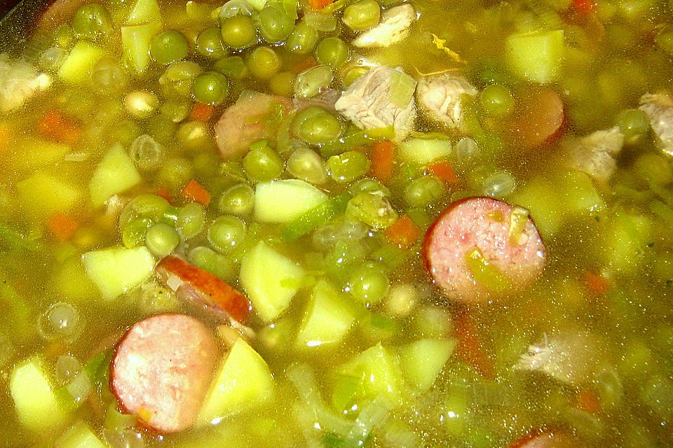 Deftige Erbsensuppe