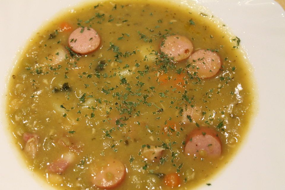 Deftige Erbsensuppe