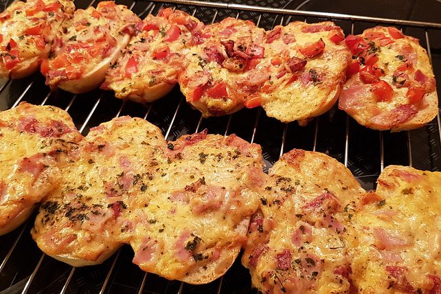 Schinken - Käse - Baguette von kaeserea| Chefkoch
