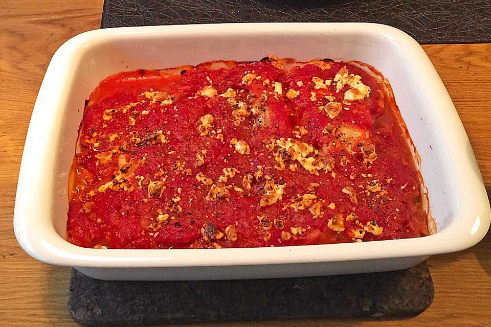 Fischfilet in griechischer Tomatensoße