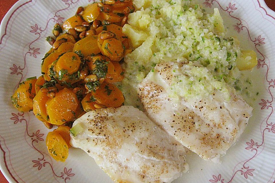 Fischfilet mit Möhren