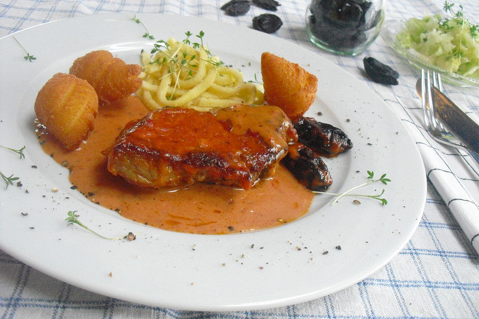 Schweinesteaks in Salsa - Sahne - Sauce